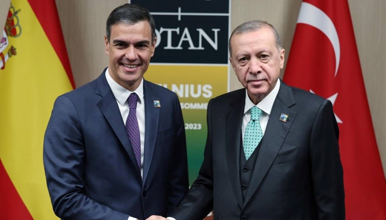 cumhurbaskani erdogan ispanya basbakani sanchez ile gorustu ObEI1viT