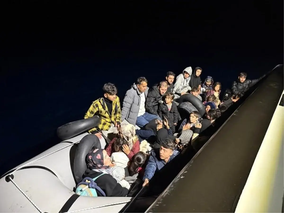 dikili aciklarinda 36 duzensiz gocmen yakalandi XJRBZKZG