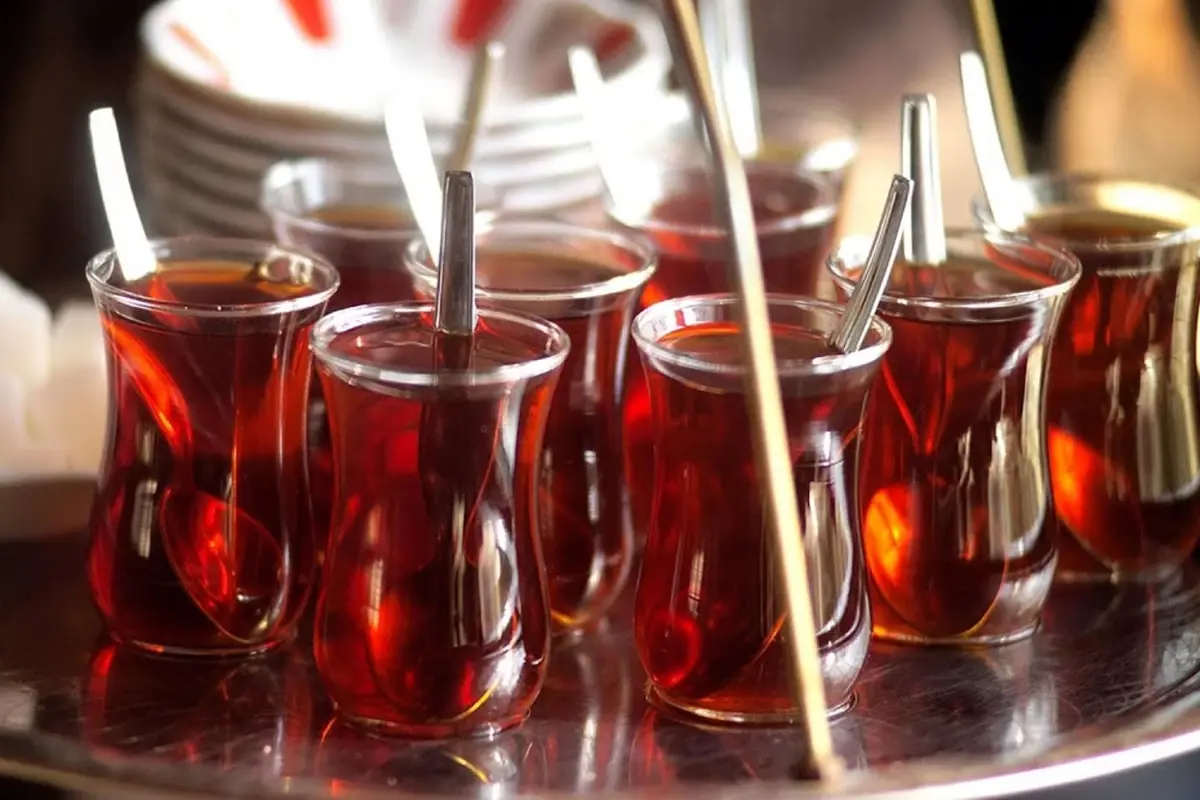 cayi her musteriye farkli fiyata satiyorlar nedeni de inanilmaz FYZmHlwr.jpg