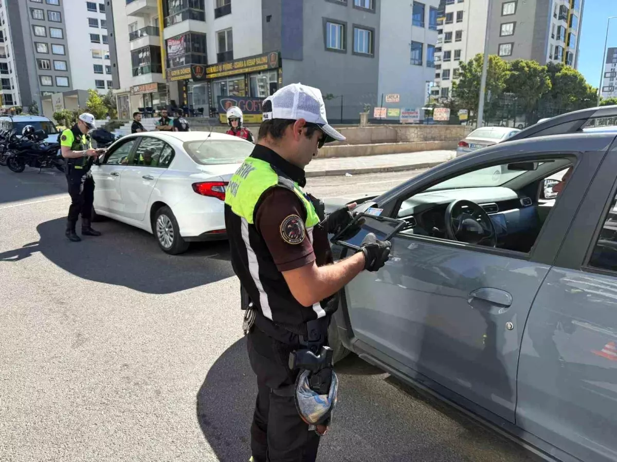 diyarbakirda cocuk ve genclerin korunmasi icin huzur uygulamasi sOwZv1TX