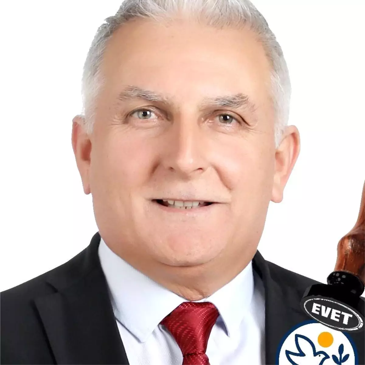 gurlek kktc secimlerinde adayligini geri cekti LqgPT4rm.jpg