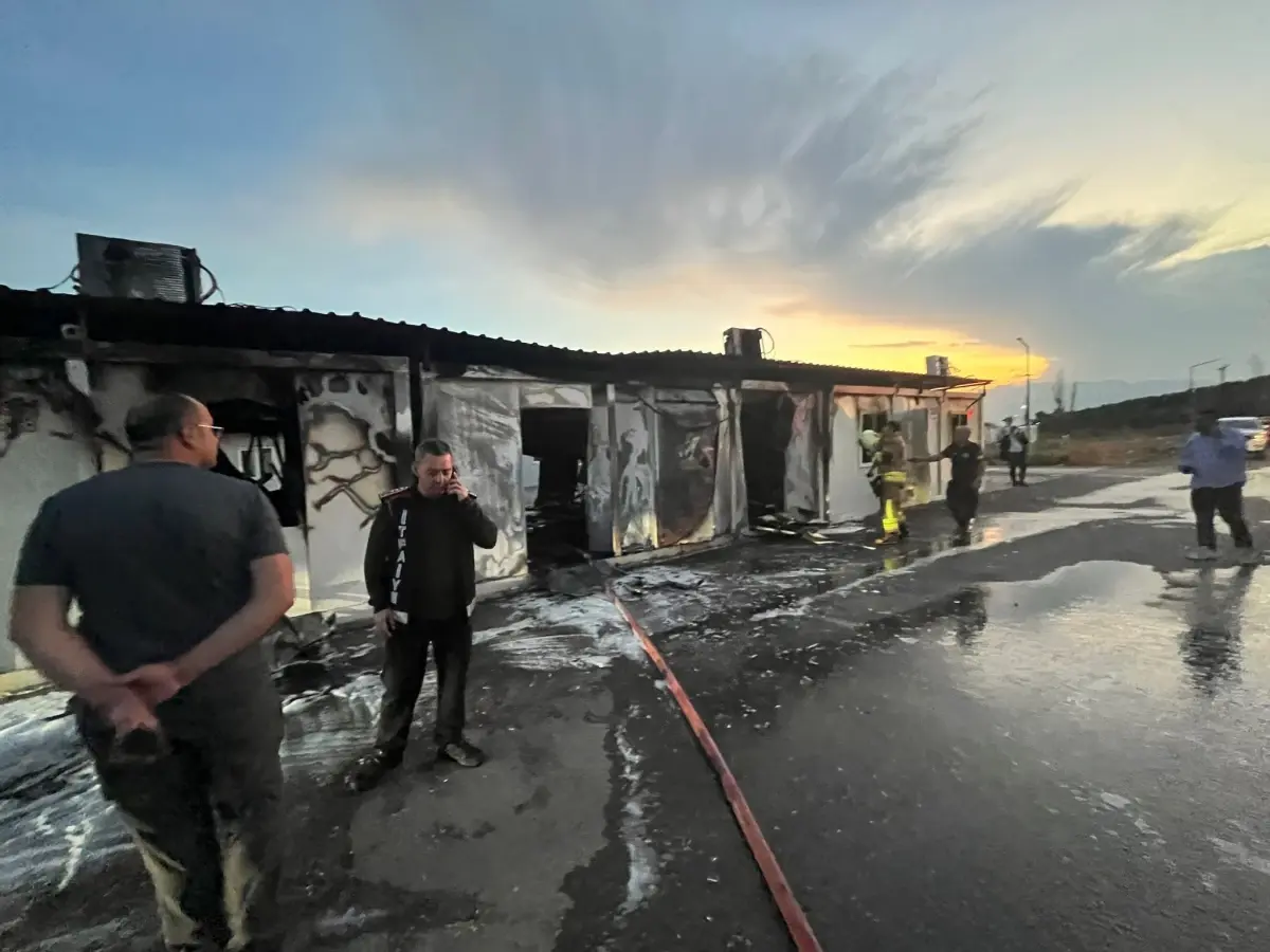 kahramanmarasta okulda yangin h6kQA9p8.jpg