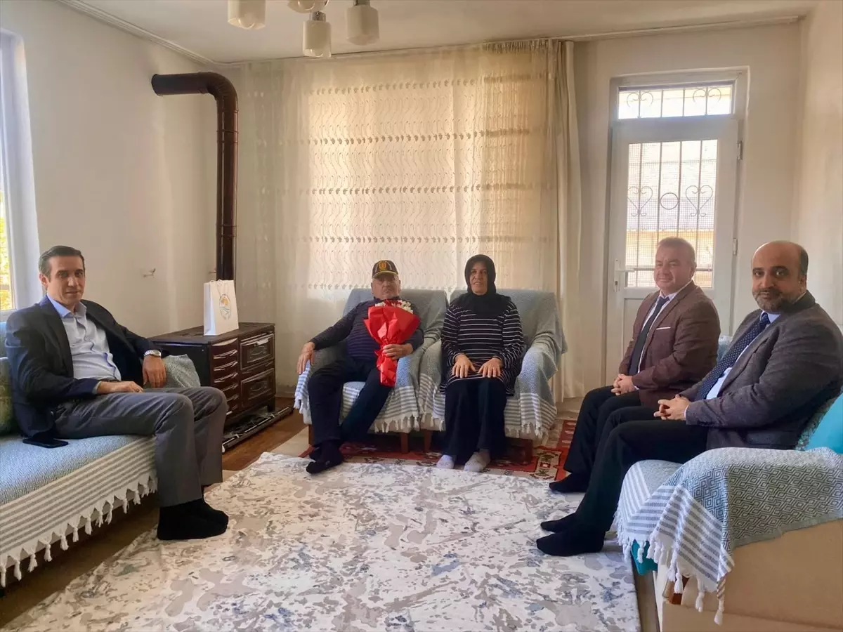 kaymakam topsakaloglundan gazi ziyareti A54zrILa.jpg