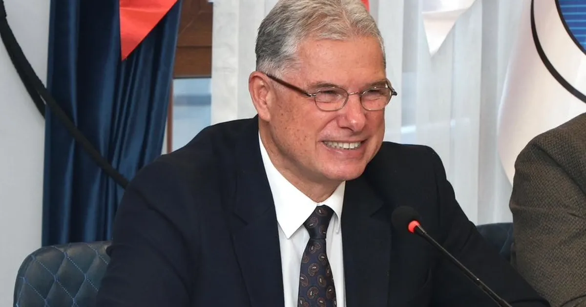 mudanya belediye baskani deniz dalgicin kapatilan hesabi yeniden acildi 3IdAPdsM