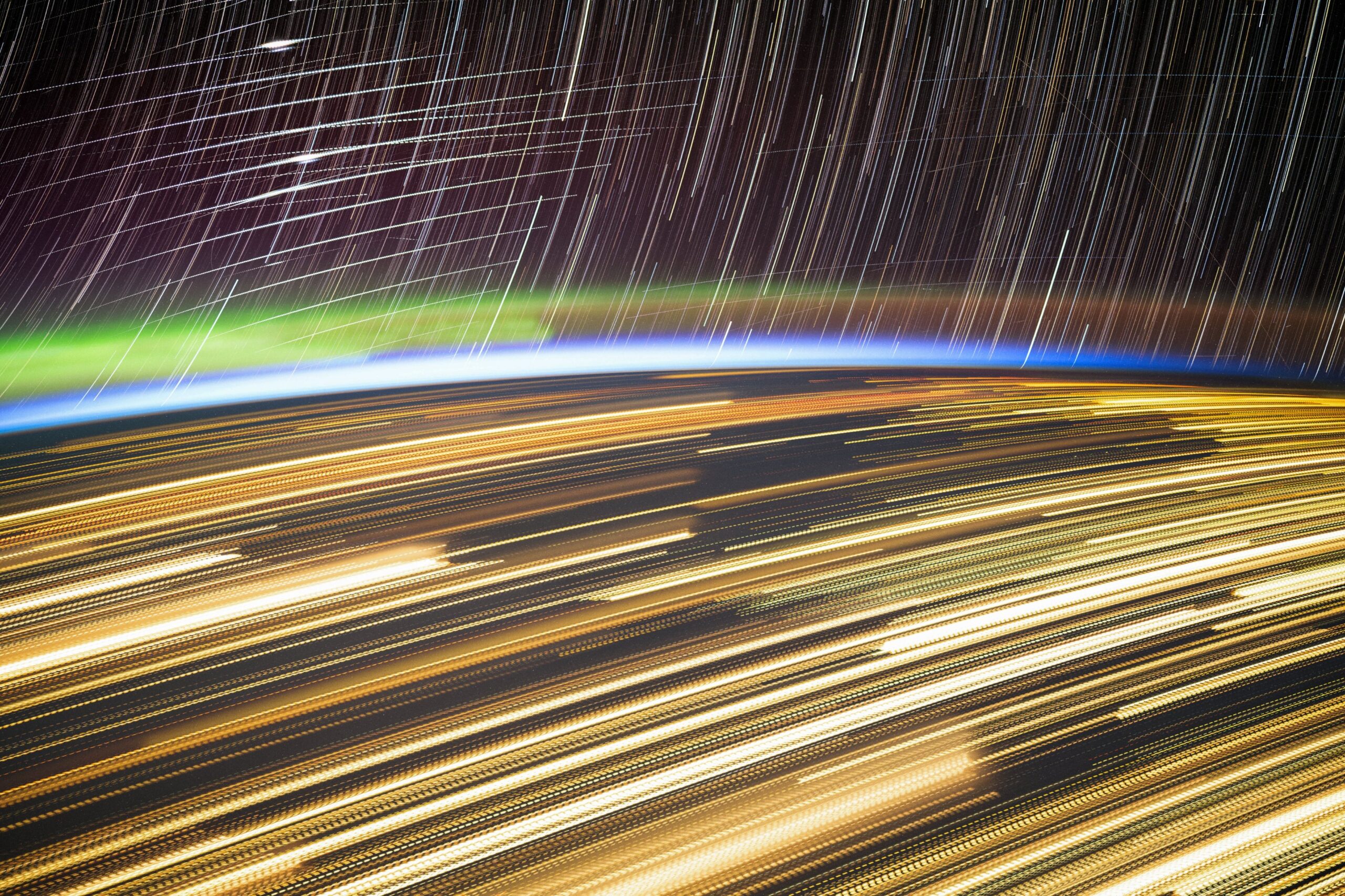 nasa astronotundan etkileyici video starlink uydulari ve yesil auroralar ljwLFtrq.jpg