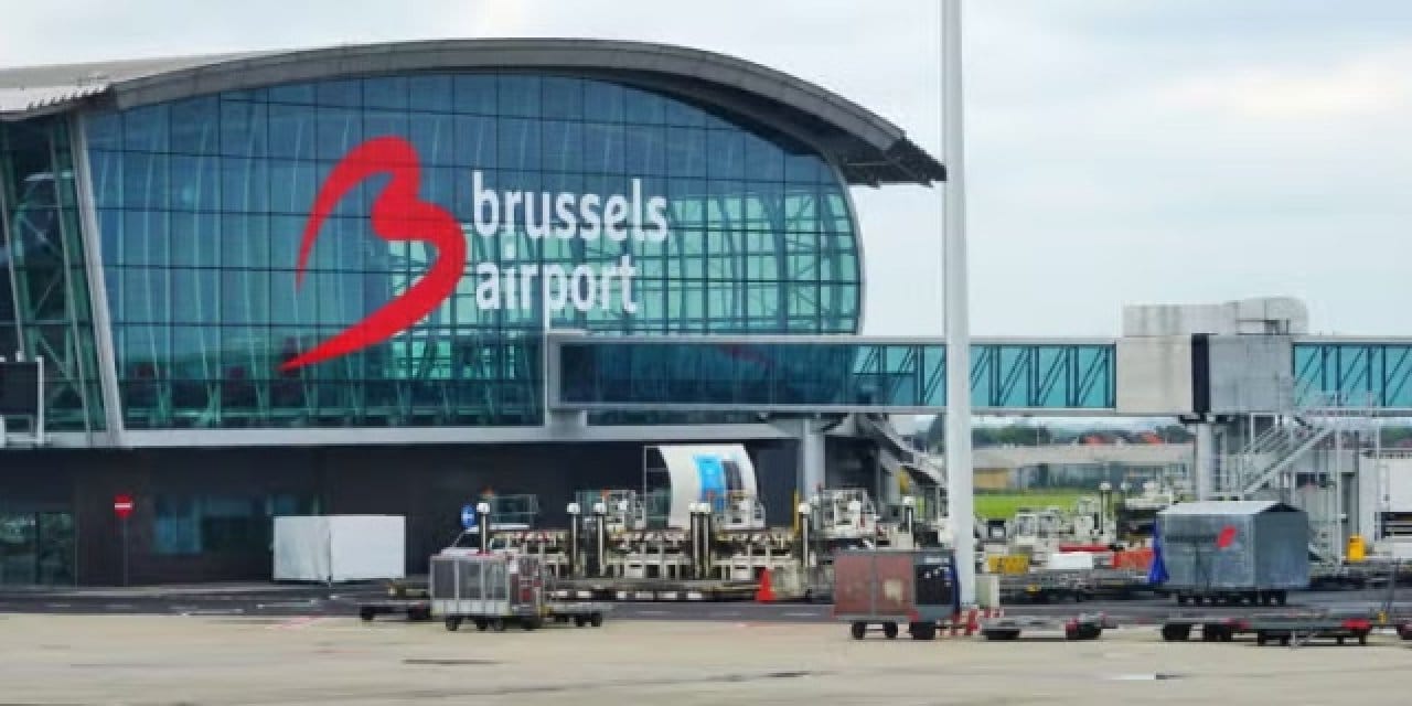 avrupada dron krizi suruyor bruksel havalimaninda ucuslar durduruldu 4bAW8qaW.jpg