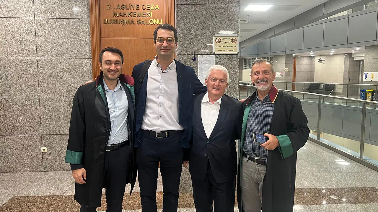 yazarimiz baris terkoglu ve emekli asker ahmet zeki ucoka acilan davada erteleme karari aOwaaiax.jpg