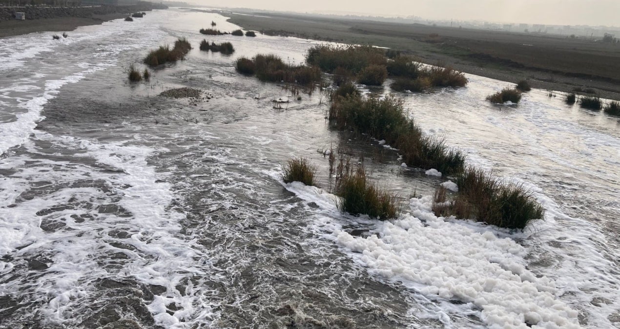 Dicle Nehri’nden ‘köpük’ akıyor
