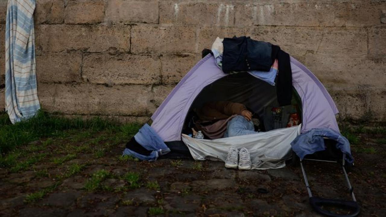 İngiltere’de evsizlik kabusu büyüyor! 175 bini çocuk 380 bin kişi sokakta kaldı