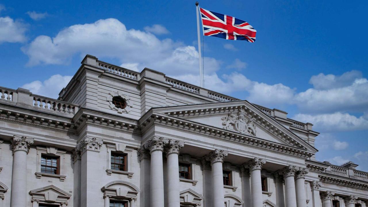 İngiltere’de “ırkçı uygulama”: Küresel bir istisna haline geldi