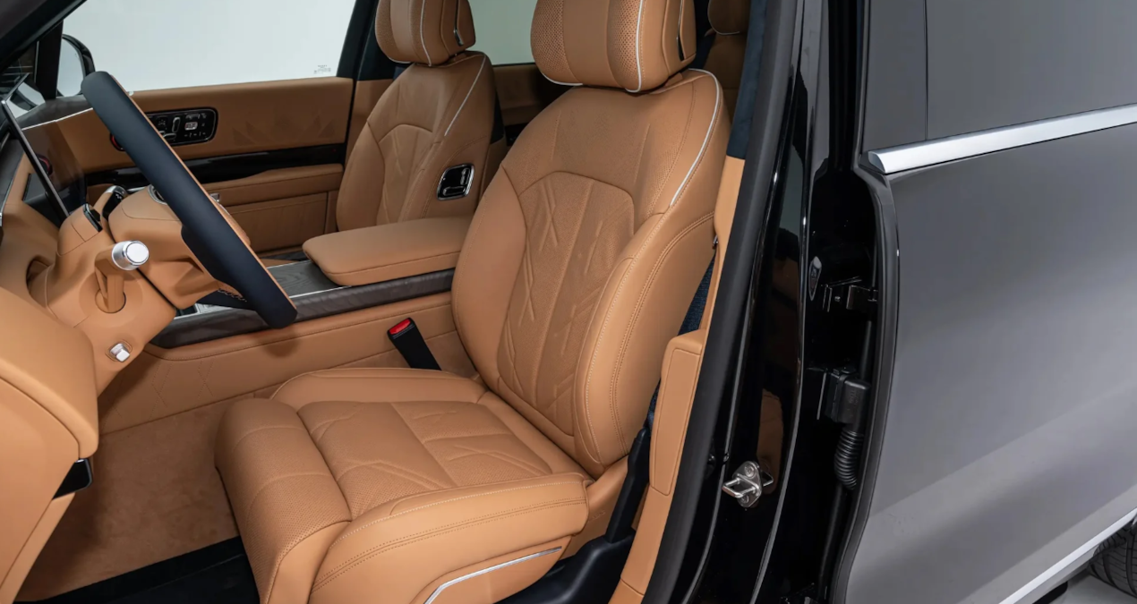 SUV model araç ülkeden çıkar çıkmaz kilitlendi: 6 ay önce satın almıştı